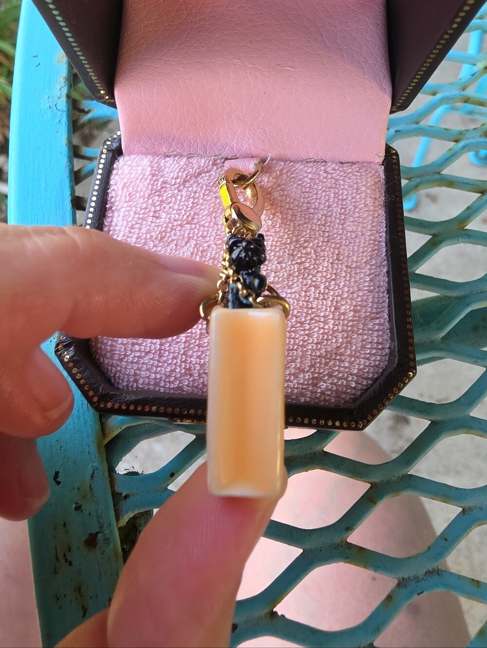 2007 JUICY COUTURE "YORKIE IN SHOPPING BAG" CHARM #YJRU2616- - Picture 6 of 14